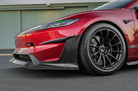 Carbon Fiber vs. Traditional Interior Materials