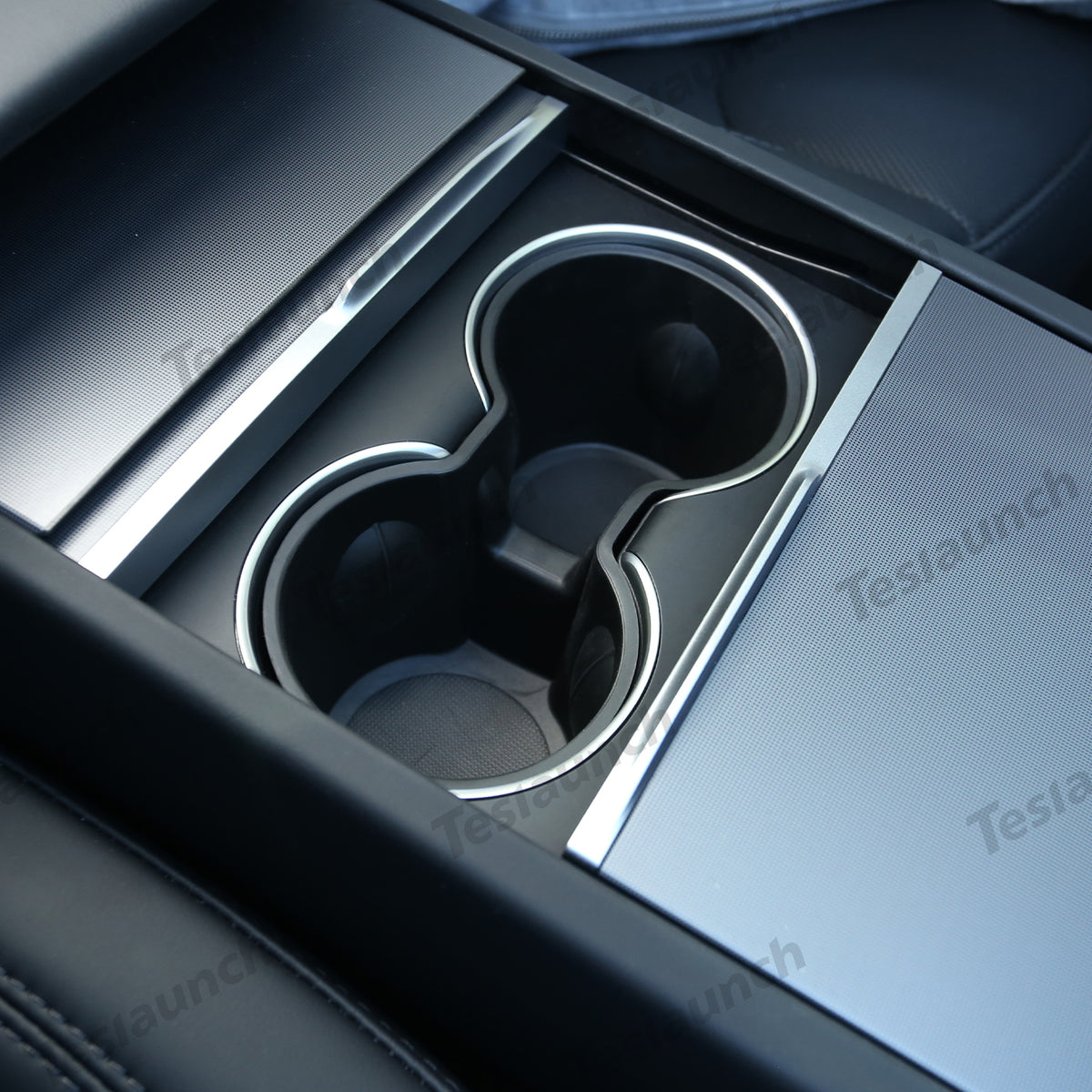 2024Model3 하이랜드 컵 홀더 안정제 삽입Tesla