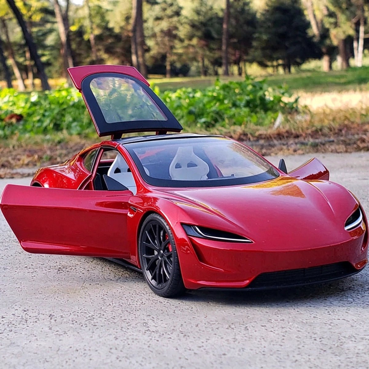 1:24 Tesla Roadster Diecast Model Car with Charging Pile - T-Launch