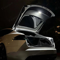 Ultrahelle Kofferraumleuchte für Tesla <tc>Model</tc> Y-Zubehör (2020–2023).