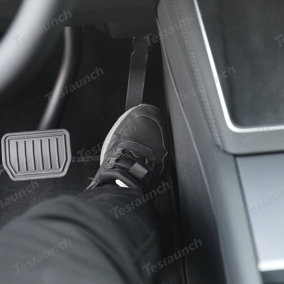Center Console Side Anti-Kick Mats for Tesla Model Y Juniper 2025+ - T-Launch