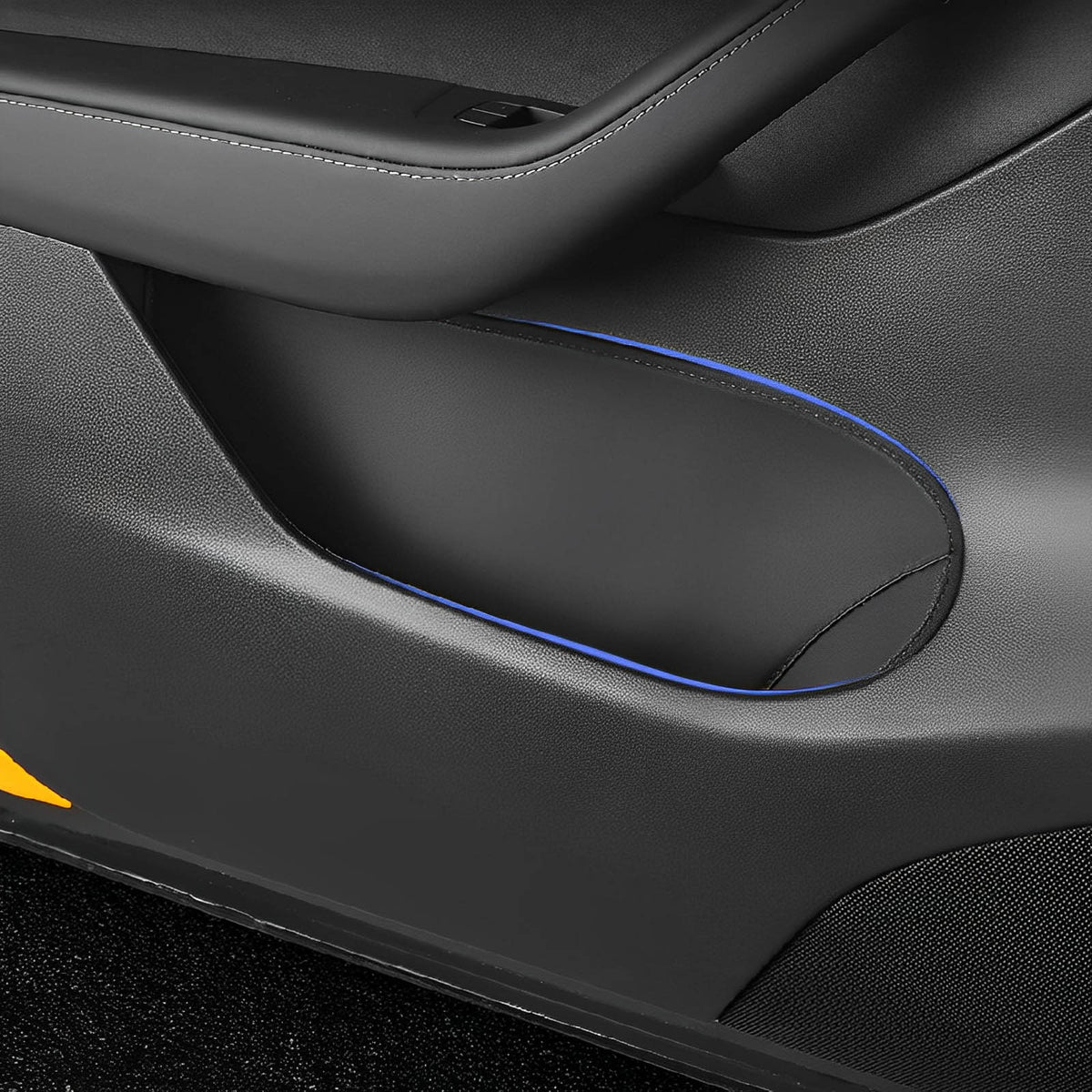 Ochranná podložka pro úložný prostor ve dveřích Tesla Model Y (2020–2024)