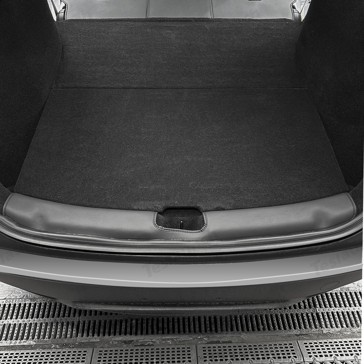 Napa Leather Trunk Sill Guard – Premium Protection for Tesla Model Y Juniper 2025+ - T-Launch
