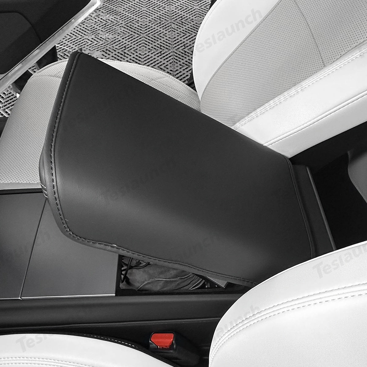 Nappa Leather Center Console Armrest Cover – Stylish Protection for Tesla Model Y Juniper 2025+ - T-Launch