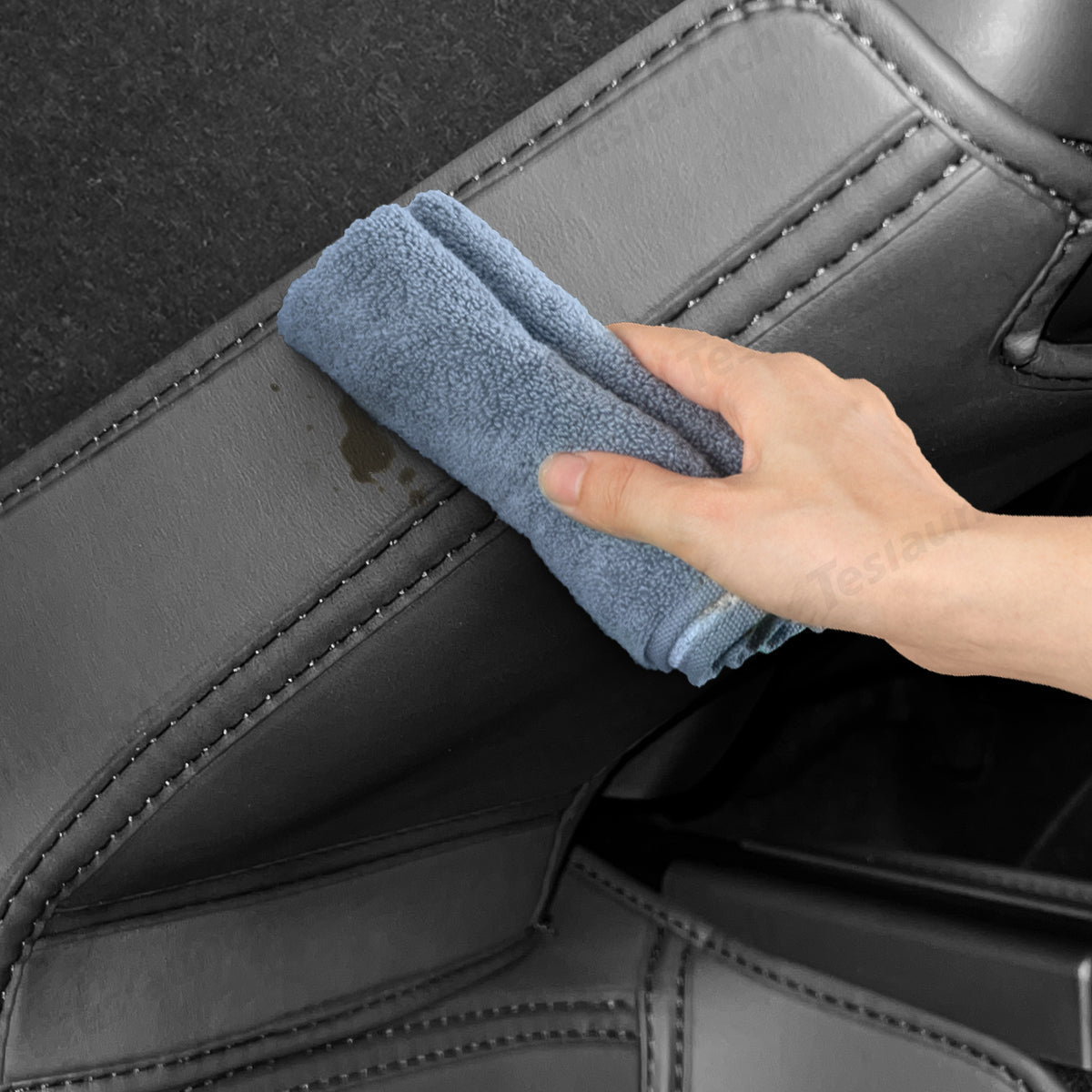 Rear Console Air Vent Guard – Napa Leather Kick Protection for Tesla Model Y Juniper 2025+ - T-Launch