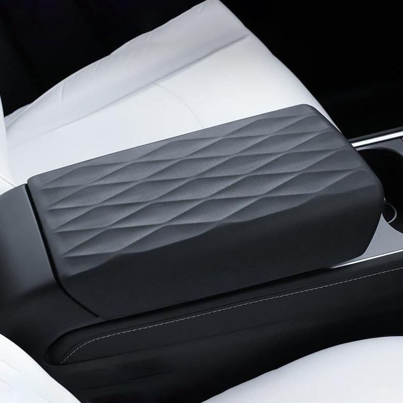 Tesla Model Y / 3 armrest box decorative cover TPE material, scratch-resistant and wear-resistant (2017-2023) - TESLAUNCH