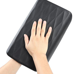 Tesla Model Y / 3 armrest box decorative cover TPE material, scratch-resistant and wear-resistant (2017-2023) - TESLAUNCH