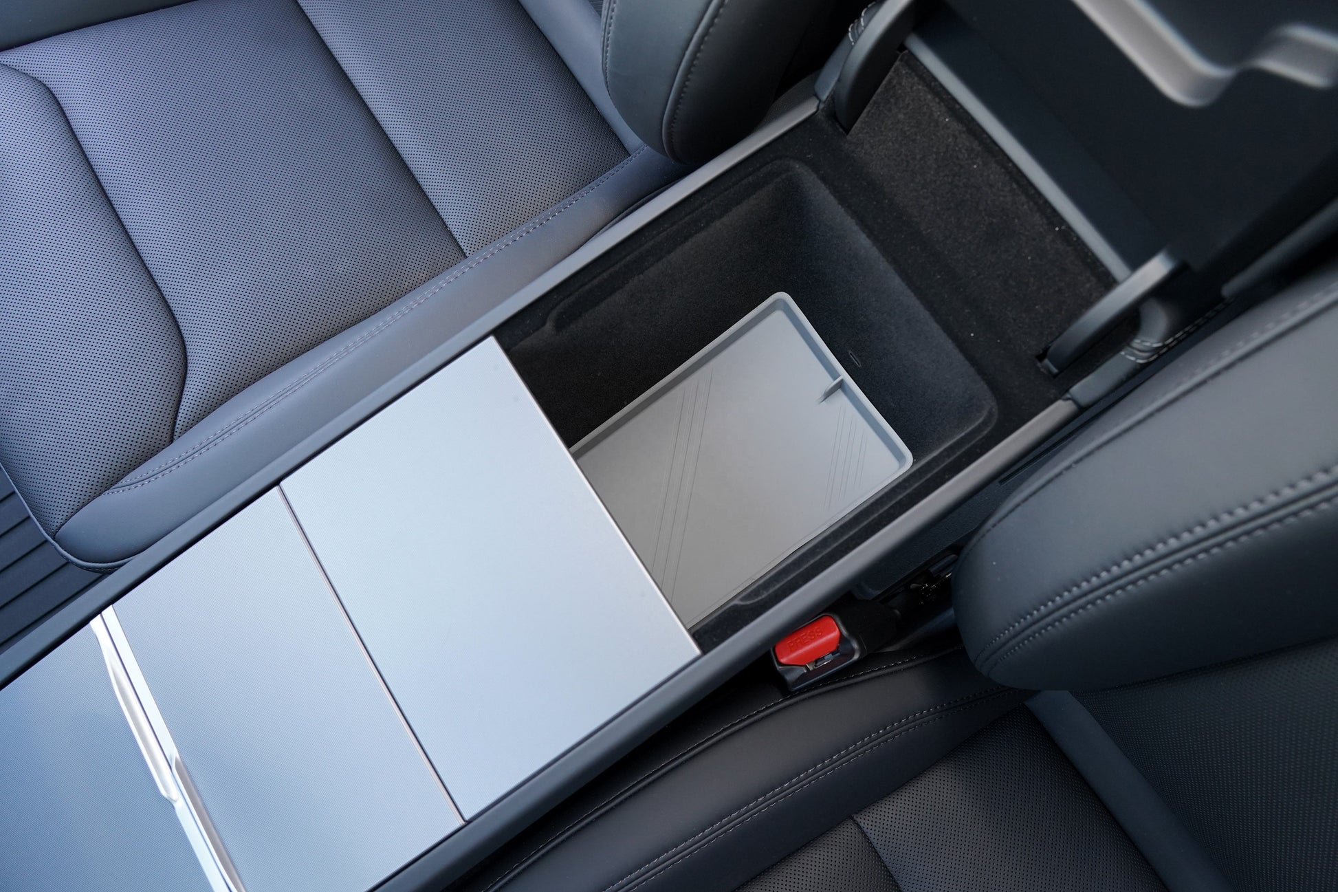 2024 Model 3 Highland Silikon Konsole Armlehne Box Untere Aufbewahrung sbox  – TESLAUNCH