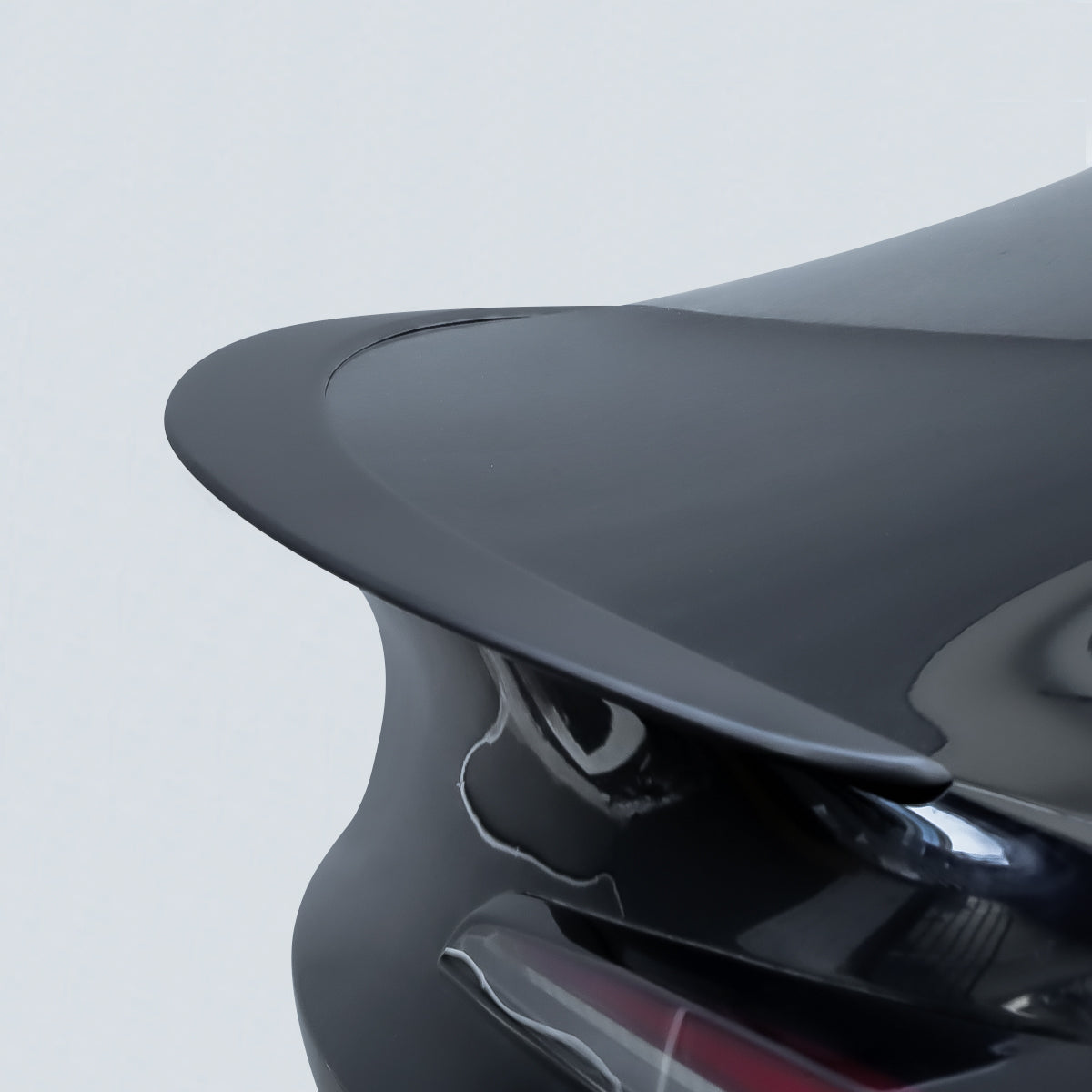 Performans Spoiler'ı İçin Tesla 2024 Model 3 Yayla