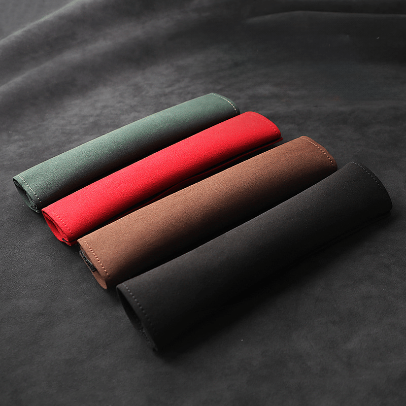 Alcantara Removable Seat Belt Cover for Model 3/Y/S/X/Cybertruck - T-Launch