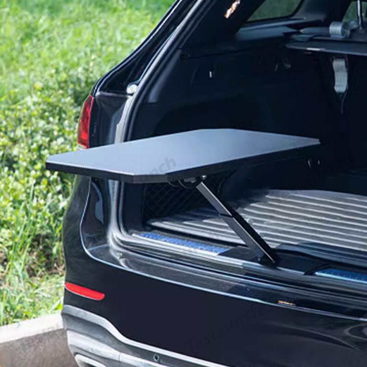 Portable & Foldable Quick-Install Trunk Table For All Cars - T-Launch