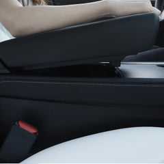Tesla Model Y / 3 armrest box decorative cover TPE material, scratch-resistant and wear-resistant (2017-2023) - TESLAUNCH